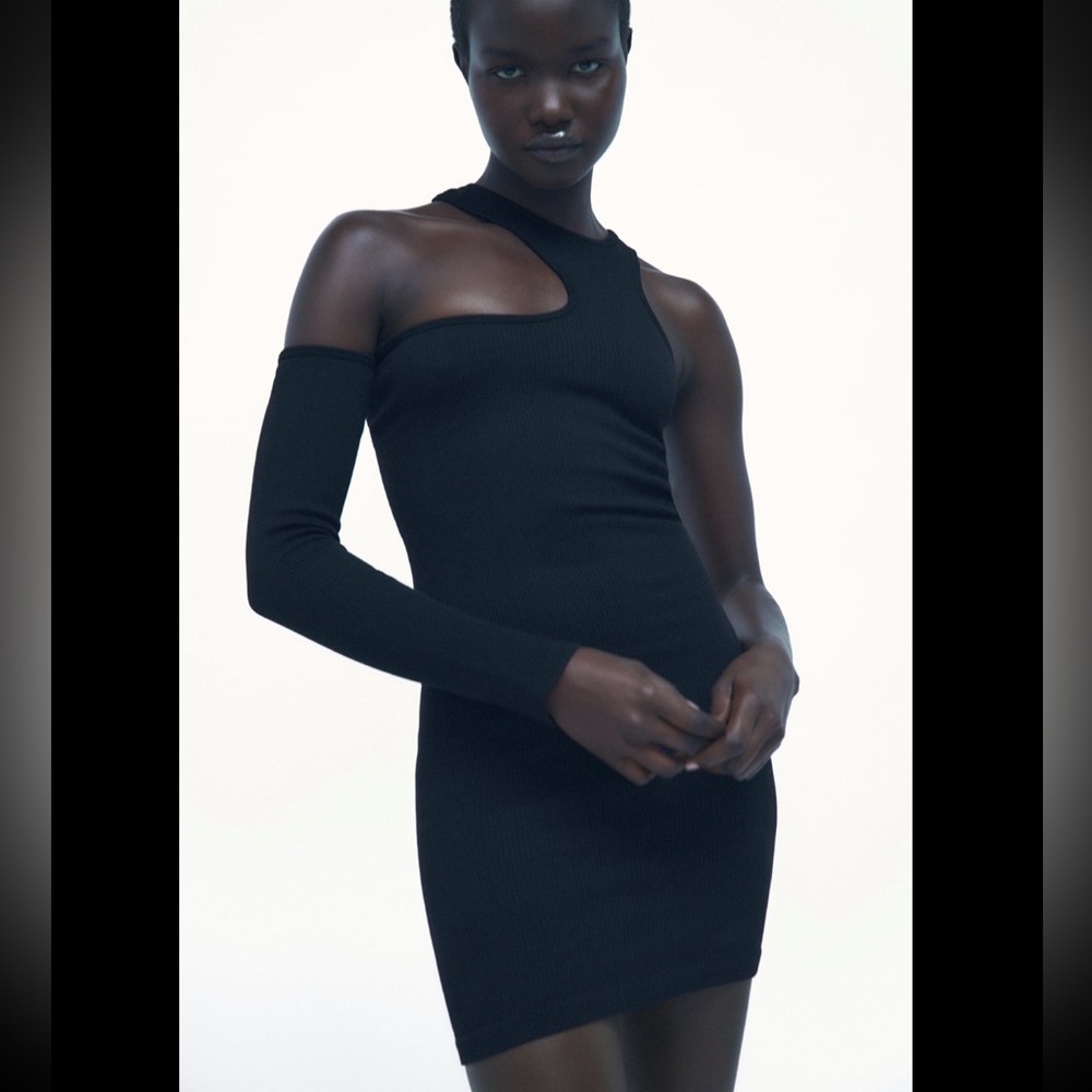 ZARA SEAMLESS CUT-OUT DRESS - Picture 4 of 7